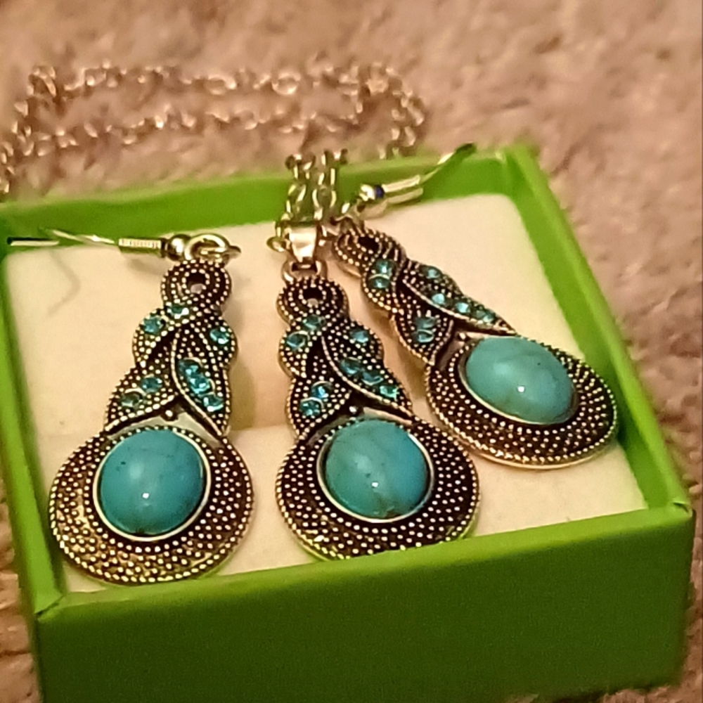 Necklace and matching earrings